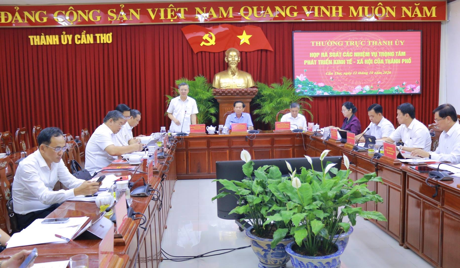 Cần Thơ tập trung tháo gỡ điểm nghẽn, quyết liệt thực hiện mục tiêu tăng trưởng kinh tế năm 2026
